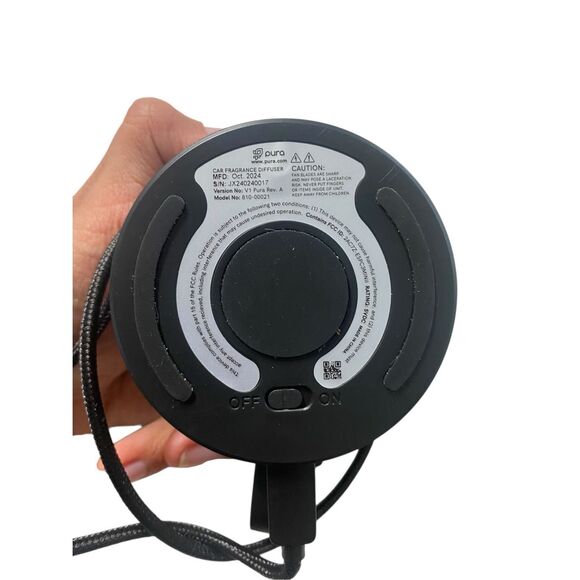 Pura Car Smart Fragrance Diffuser - Picture 3 of 3